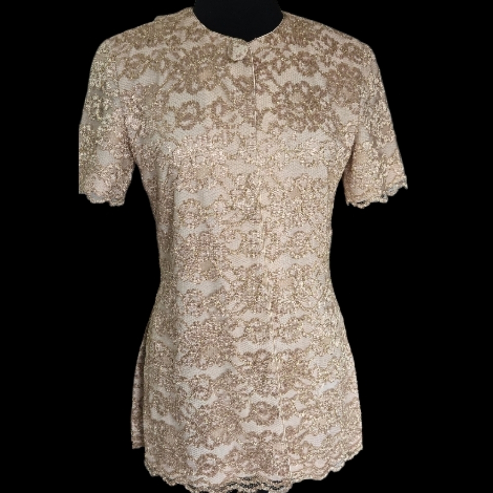 Gillian Cream and Gold Top Sz 8